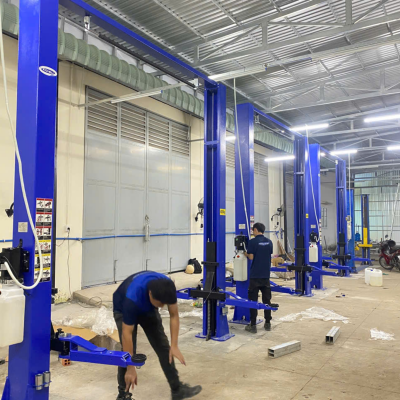 Cầu Nâng 2 Trụ Có Cổng tải trọng  4 tấn hãng Koisu nhập khẩu GC-4.0PROA